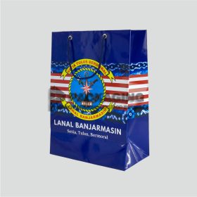 Paperbag ivory